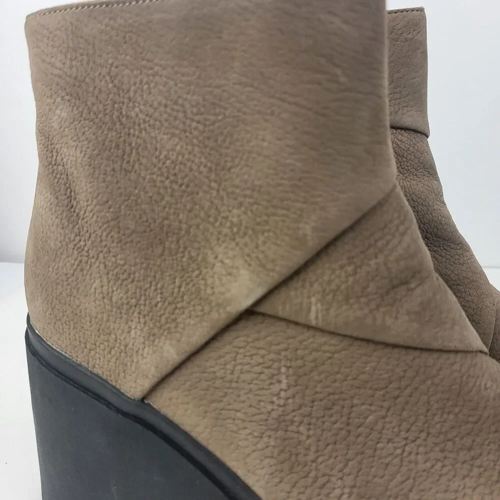 Eileen Fisher Tan Taupe Leather Lug Platform Ankle Booties Boots Size 11